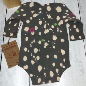 NWT TRUE RELIGION Onesie 12-18 Months